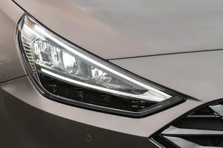 3923673 1.5T GDi 48v Hybrid Premium 5dr