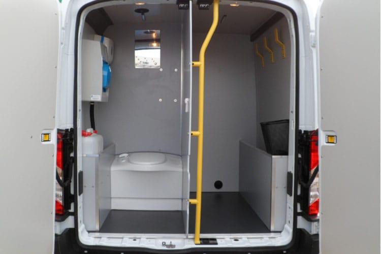 3883407 2.0 EcoBlue 170ps H1 Double Cab Van Trail Auto