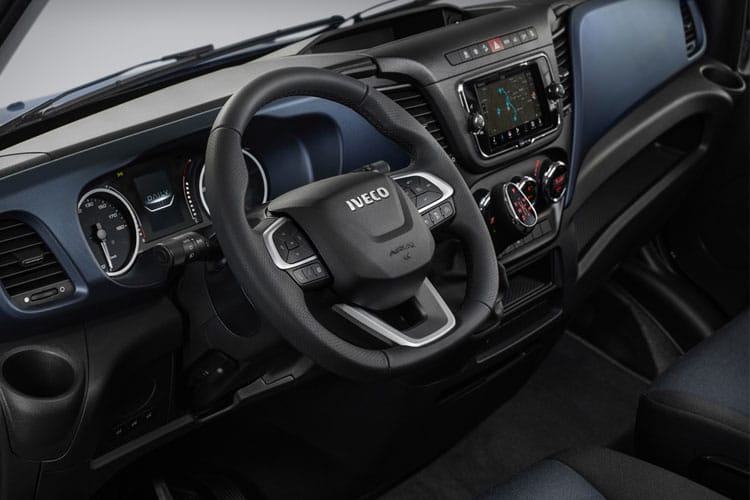 3813315 2.3 High Roof Business Van 4100L WB